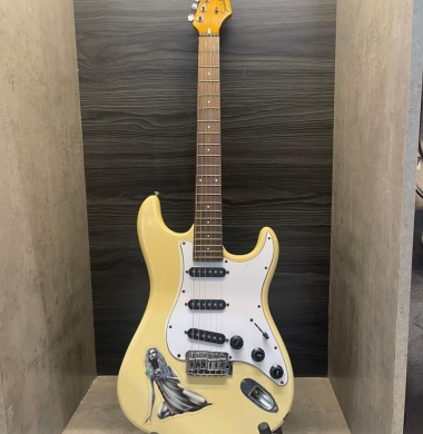 Thu Mua Đàn Guitar Điện Quận 8. 0707522522